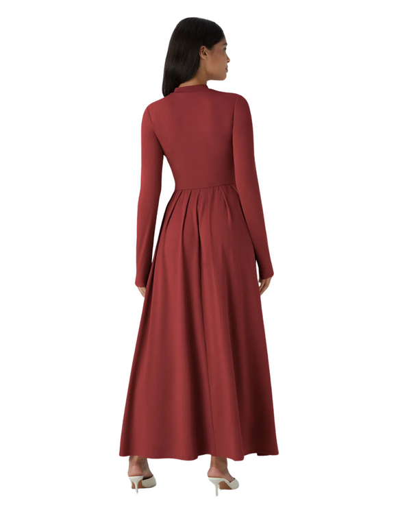 Vestido Maxi Plissado e Esvoaçante com Decote Alto e Bolsos para Mulher